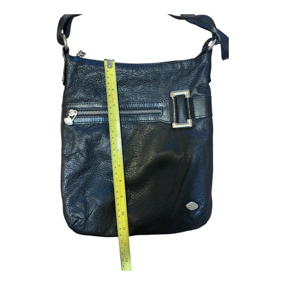 The Trend black leather thin profile crossbody. Italian made - Picture 5 of 16